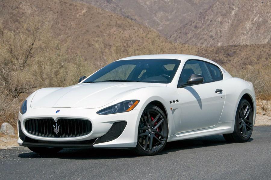  Maserati GranTurismo MC 2012 года  (фото 14 из 27)